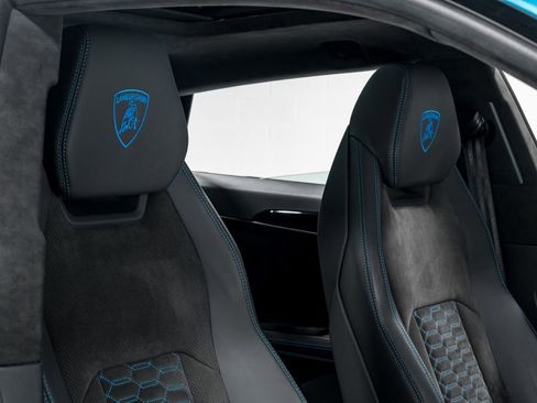 Used 2023 Lamborghini Urus S AWD/4WD image 40