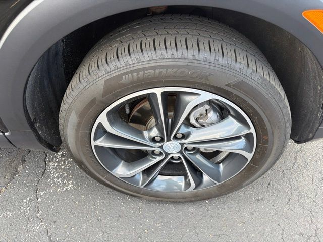 Certified 2023 Buick Encore GX Essence w/ Advanced Technology Package AWD/4WD image 7