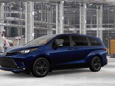 New 2026 Toyota Sienna XSE image 2