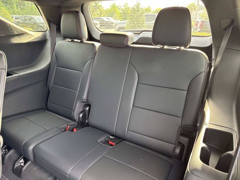 Used 2026 Chevrolet Traverse Z71 w/ Enhanced Driving Package AWD/4WD image 12