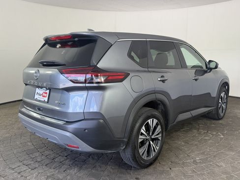 Used 2023 Nissan Rogue SV AWD/4WD image 9