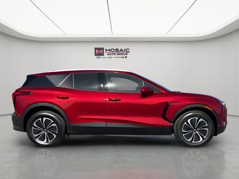 New 2025 Chevrolet Blazer EV LT image 2