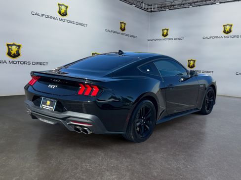 Used 2024 Ford Mustang GT RWD image 5