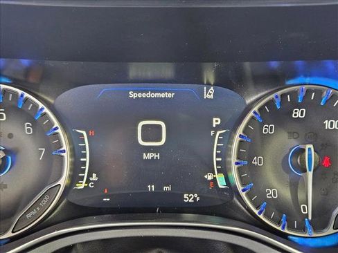 New 2026 Chrysler Pacifica Limited image 11