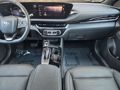 Used 2024 Buick Envista Sport Touring w/ Convenience I Package FWD image 17