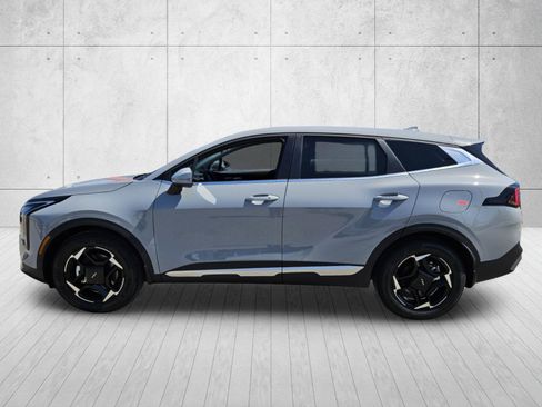New 2026 Kia Sportage EX FWD image 4