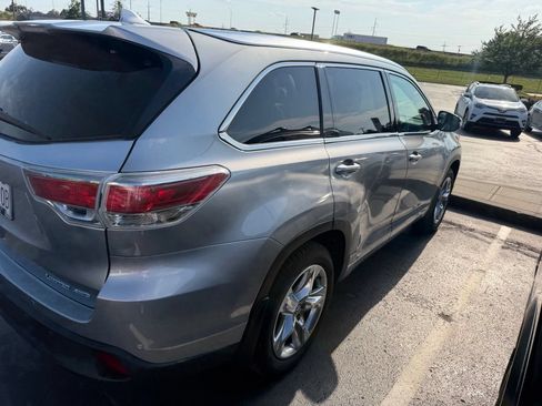 Used 2014 Toyota Highlander Limited AWD/4WD image 11
