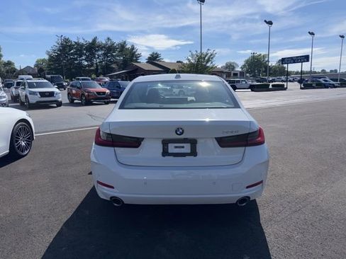 Used 2025 BMW 330i Sedan RWD image 3