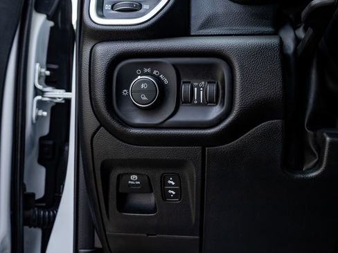 Used 2023 RAM 1500 Laramie image 21