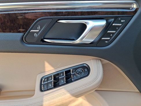 New 2026 Porsche Macan AWD/4WD image 14