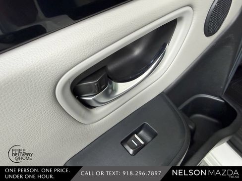 Used 2023 Honda Pilot Touring image 32