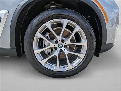 Used 2025 BMW X5 xDrive40i AWD/4WD image 24