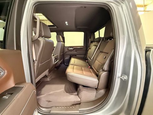 Used 2024 GMC Sierra 2500 Denali w/ Denali Reserve Package image 17