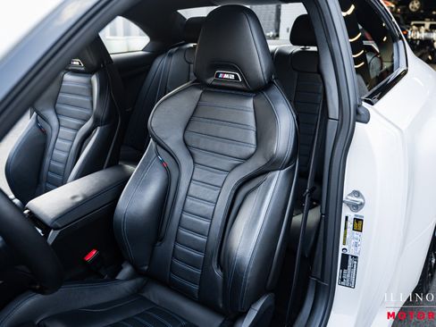 Used 2024 BMW M2 w/ Lighting Package image 19