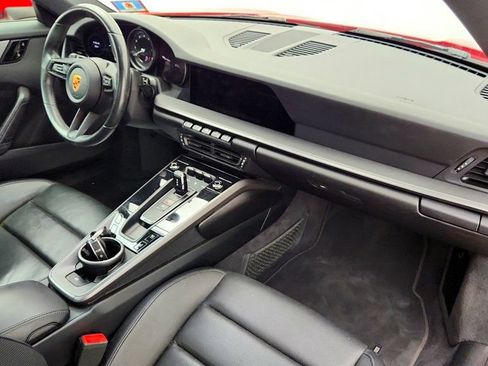 Used 2020 Porsche 911 Carrera RWD image 22