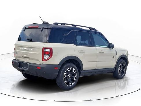 Used 2025 Ford Bronco Sport Outer Banks w/ Outer Banks Tech Package+ AWD/4WD image 5