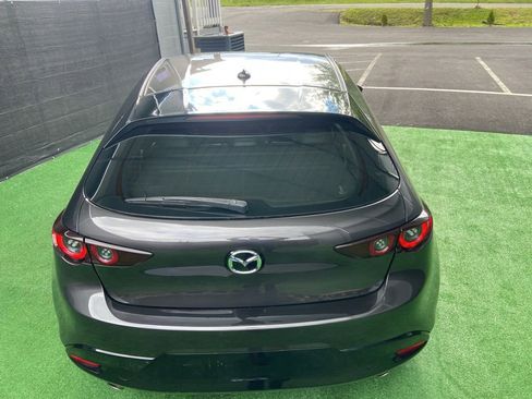 Used 2019 MAZDA MAZDA3 Hatchback w/ Preferred Package FWD image 7