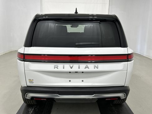 Used 2023 Rivian R1S Adventure AWD/4WD image 4