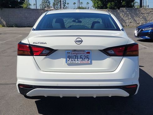 Used 2025 Nissan Altima 2.5 S FWD image 25