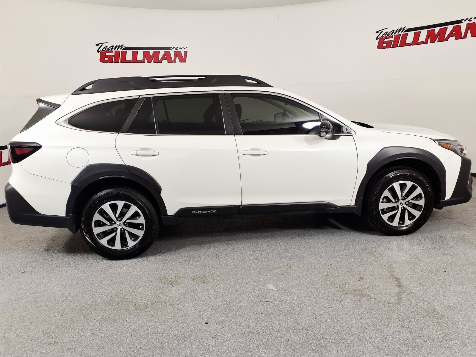 Used 2024 Subaru Outback Premium w/ Popular Package #1A AWD/4WD image 3