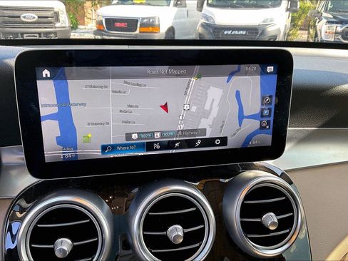 Used 2021 Mercedes-Benz GLC 300 4MATIC image 15