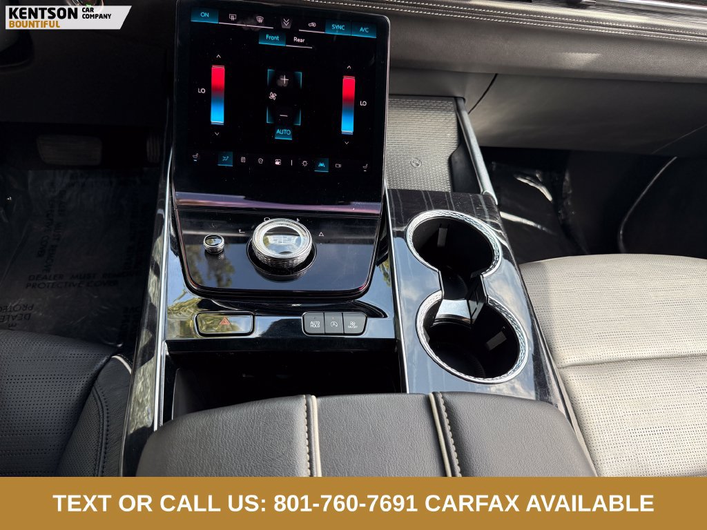 Used 2025 Cadillac Escalade ESV Sport w/ LPO, ONYX Package AWD/4WD image 22