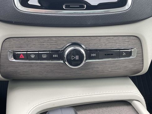 Certified 2023 Volvo XC90 B5 Plus w/ Protection Package Premier AWD/4WD image 28