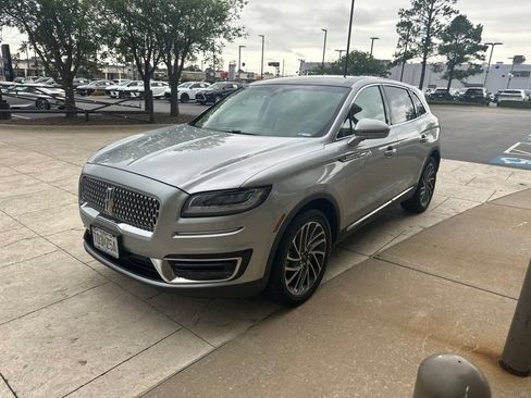 Used 2020 Lincoln Nautilus Reserve w/ Equipment Group 201A AWD/4WD image 3