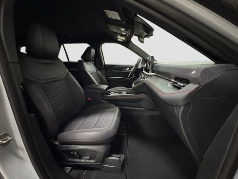 New 2026 Ford Explorer ST-Line w/ ST-Line Street Pack image 15