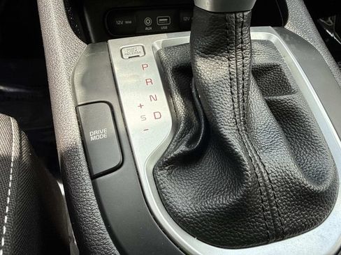 Used 2021 Kia Forte LXS FWD image 32