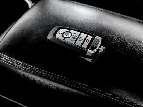 Used 2019 Lincoln Nautilus Reserve image 75