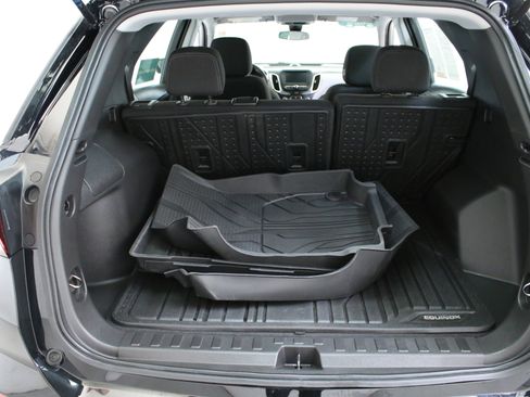 Certified 2023 Chevrolet Equinox LS w/ Midnight Edition AWD/4WD image 27