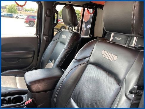 Used 2021 Jeep Gladiator Sport AWD/4WD image 13