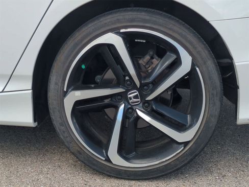 Used 2021 Honda Accord Sport image 14