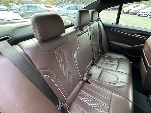 Used 2022 BMW 530i xDrive 530i xDrive w/ Luxury Seating Package image 39