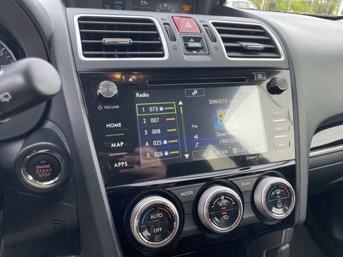 Used 2017 Subaru Forester 2.5i Touring image 12