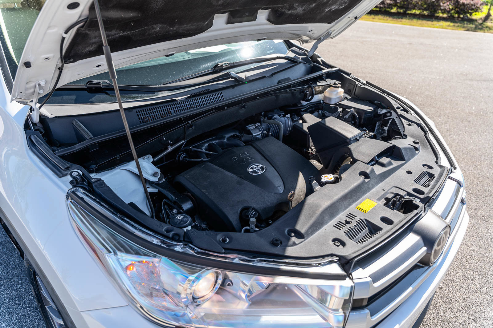 Used 2019 Toyota Highlander XLE FWD image 26