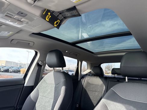 New 2026 Volkswagen Taos SE image 22