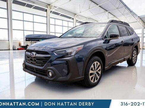 Used 2025 Subaru Outback Premium AWD/4WD image 26