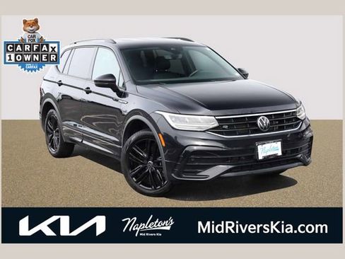 Used 2022 Volkswagen Tiguan SE R-Line FWD image 1