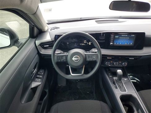 Used 2025 Nissan Kicks S image 22