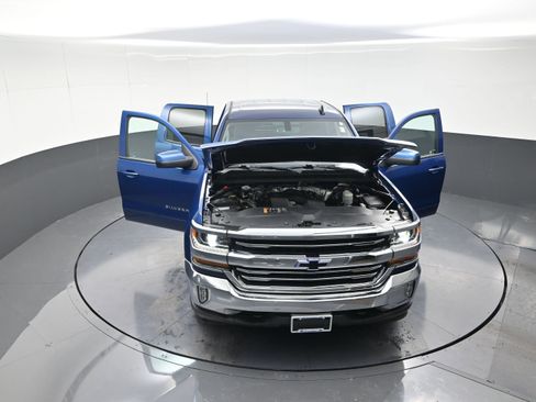 Used 2017 Chevrolet Silverado 1500 LT w/ All Star Edition image 12