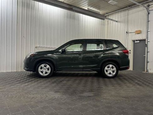 Used 2024 Subaru Forester AWD/4WD image 2