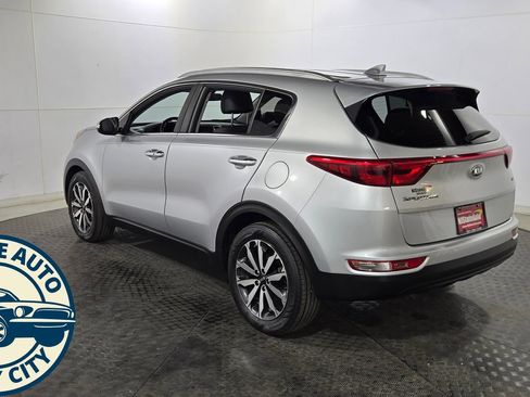 Used 2019 Kia Sportage EX FWD image 5