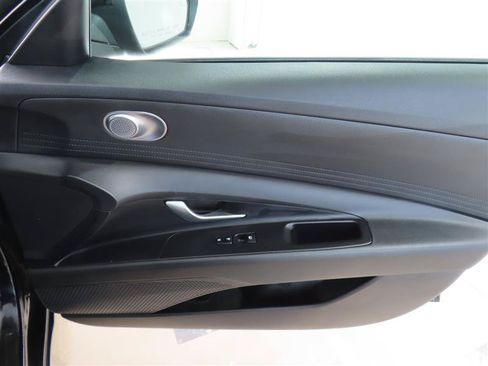 Used 2023 Hyundai Elantra SEL FWD image 30