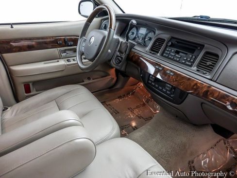 Used 2010 Mercury Grand Marquis LS image 26