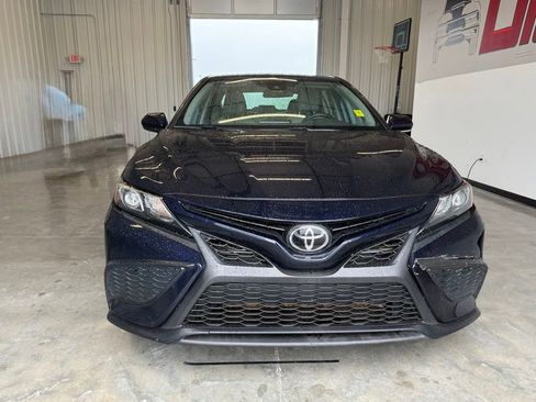 Used 2022 Toyota Camry SE FWD image 14