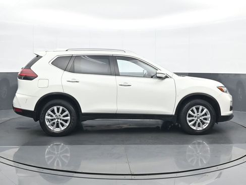Used 2020 Nissan Rogue S w/ Special Edition Package image 7