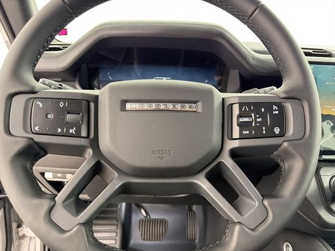 New 2026 Land Rover Defender 130 X-Dynamic SE AWD/4WD image 17