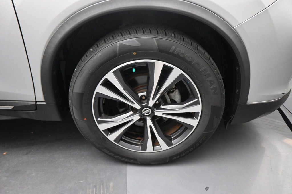 Used 2018 Nissan Rogue SL FWD image 22